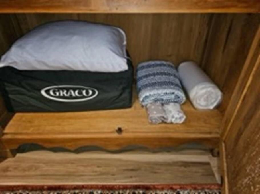 Log Cabin, Hot Tub, Fireplace, Pool Table & Views! Sevierville Ngoại thất bức ảnh